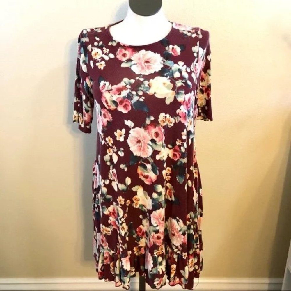 Like New Floral Tunic with Ruffled Hemline - Maroon Agnes & Dora L